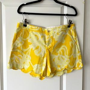 Lilly Pulitzer yellow and white buttercup shorts sz 10
